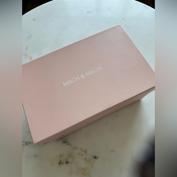 NWT Mach & Mach - Exclusive Sirène Pearl-Embellished Leather Thong Mules - Picture 10 of 11